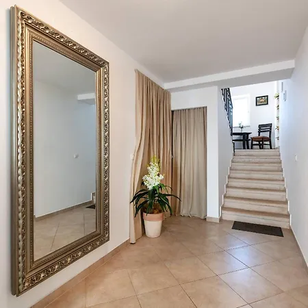 Nada Dom wakacyjny