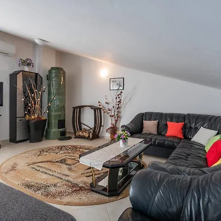 Nada Holiday home *